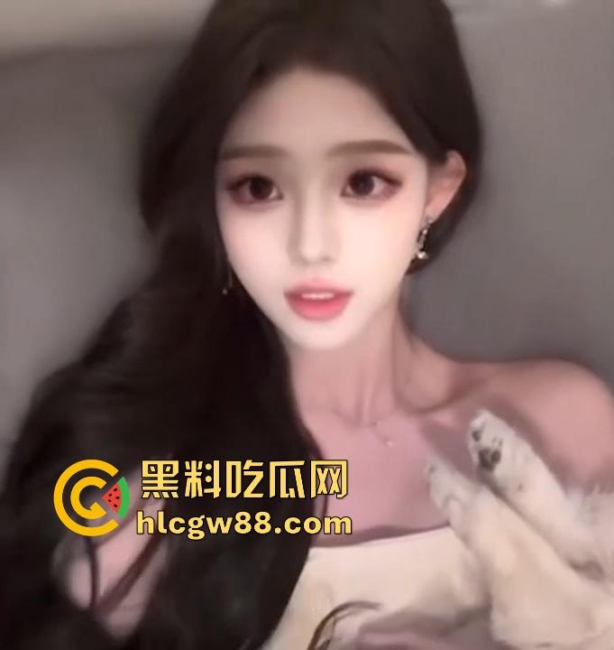 抖音高颜值网红【sakura】不雅自拍流出 立着女同人设约炮不同男人 粉嫩酮体爆炸身材看的欲罢不能!-6