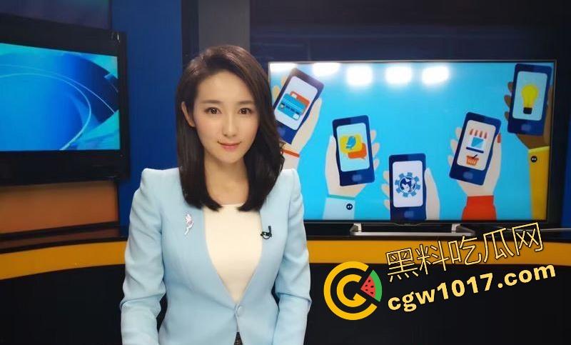 抖音热搜！湖南卫视主持人【陈慧】不雅私拍被爆，镜头端庄主持人，床上M开腿求操，全程露脸真看不出来啊！-5