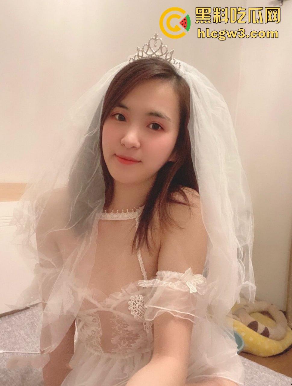 新婚夫妻为钱向猥琐房东低头!年轻丈夫眼睁睁看着新娘沦为床上玩物,羞愧无助自责不已!-10