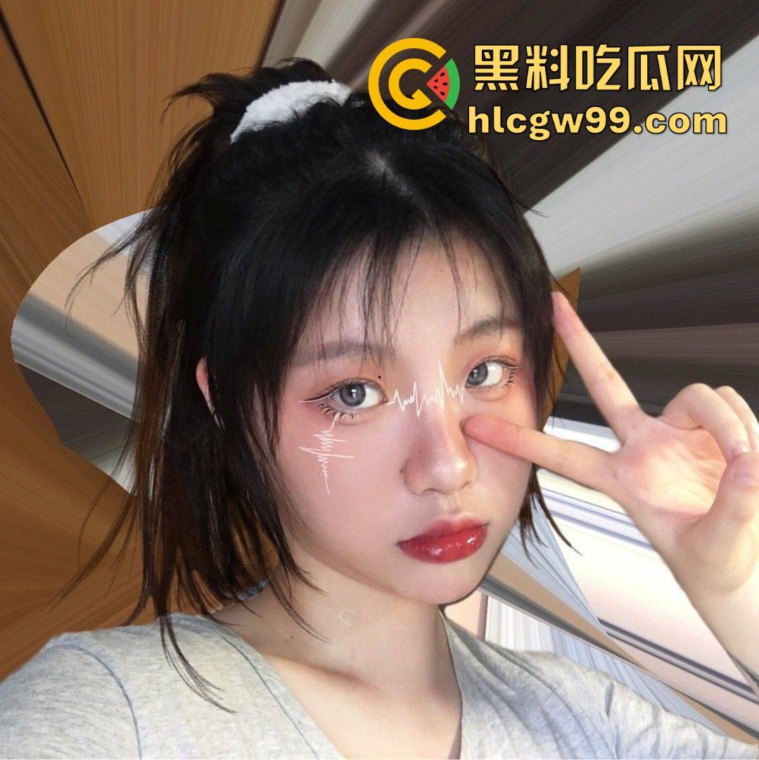 千万别测男人花心，贵州轻工『冯欣婷』骚逼主动开腿，帮闺蜜试男友反被操到腿软求深插！-3