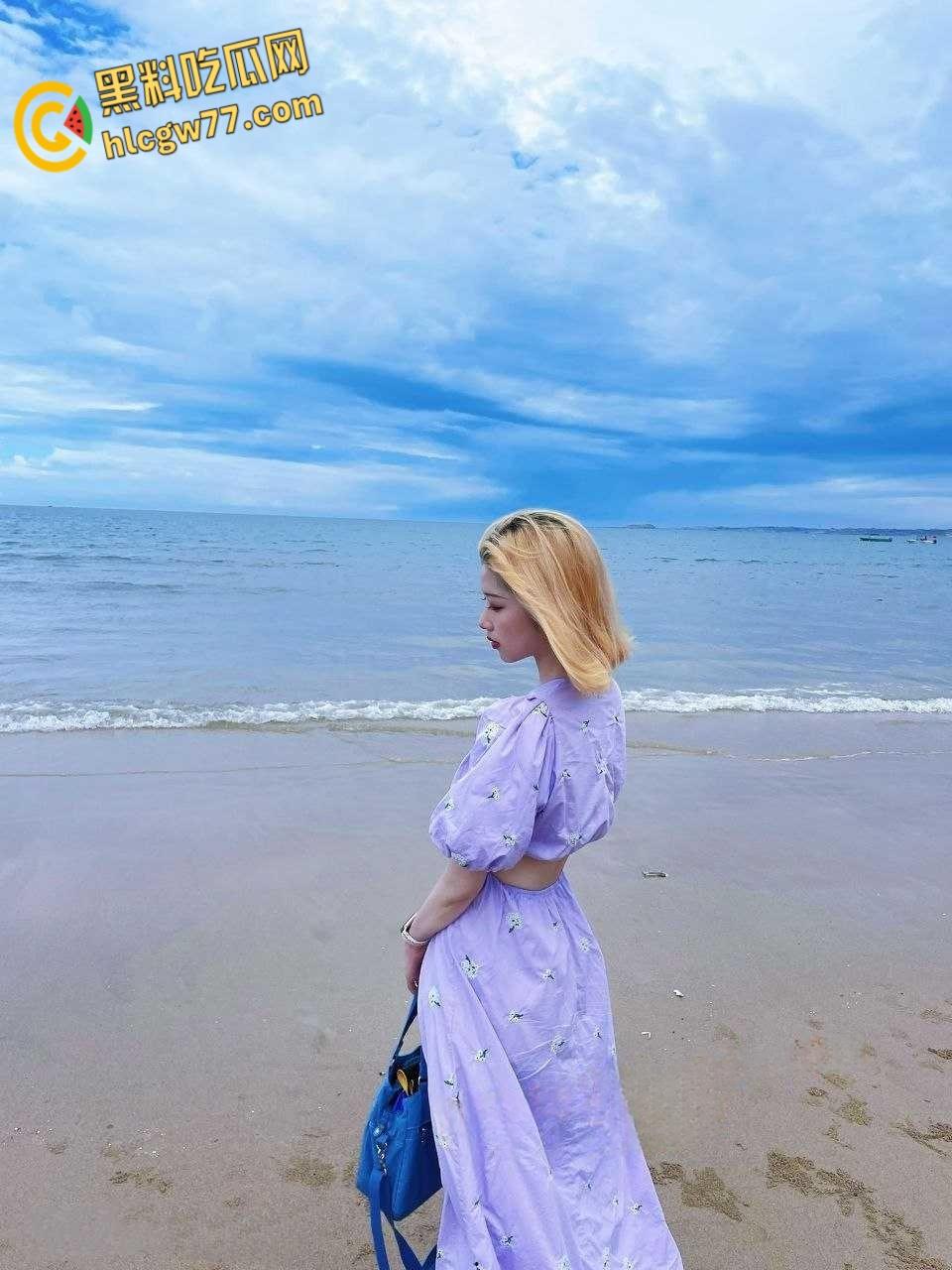 眼镜婊颜值御姐 挺翘的酥胸下体还是小粉红的骚女与体校生猛男约炮视频流出-4