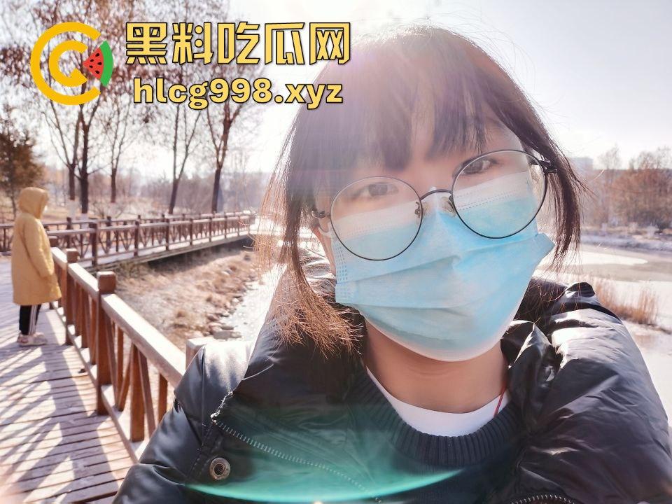 青海师范大学嫩妹【雷娇】翻车！党员身份掩盖不住母狗本色，异地男友曝光无套约炮视频！-3