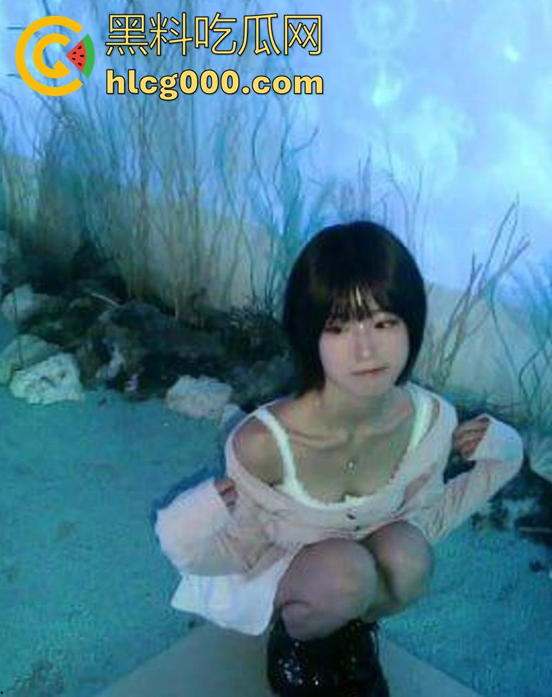 瓜友投稿曝光极品母狗，苏州夜店骚逼营销，身材高挑短发骚逼，甘愿做主人母狗，小穴粉嫩超耐操！-2