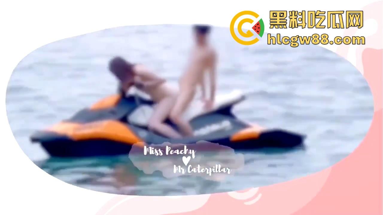 海南三亚海上摩托大野战，巨乳游艇宝贝上演真实戏码，又是羡慕大哥的一天！-5