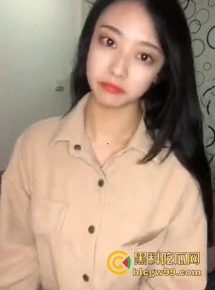 抖音热榜写字女神【十里桃花】定制视频曝光,隐退前的最后绝唱,清纯甜美娇羞大乳,很有撸点!-5