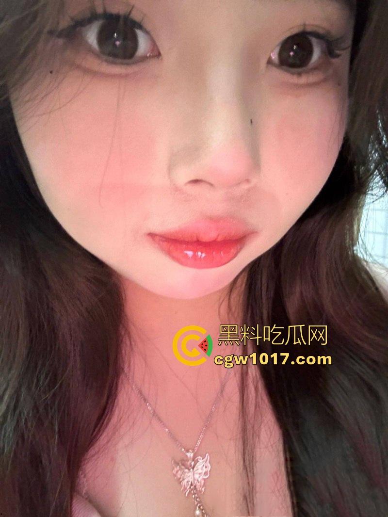 湖南师范大学微胖学姐【张星语】裸聊视频曝光，甜美脸蛋逆天豪乳白嫩诱人，纤手扣穴自慰白浆流淌！-6