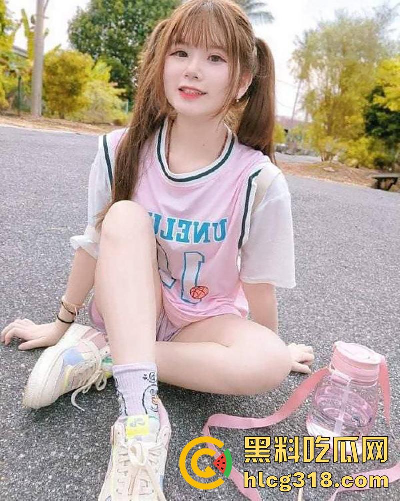 绿你的不一定是兄弟,也可能是你爸!湖南师范学院【徐晓筱】,被男友父亲拿下,贪恋大屌疯狂吃鸡!-3