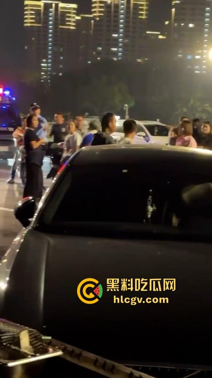 福州女子给已婚男发暧昧信息天天发骚 全家总动员婆媳联手抓小三 打成狗了这是!-9