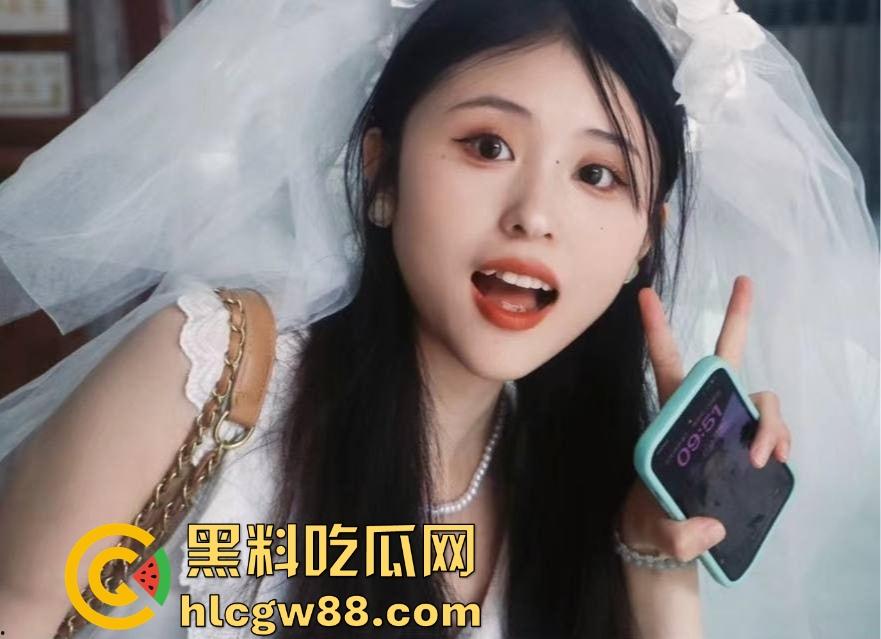 四川军嫂【任思莹】出轨亲姐老公，老公怒爆自拍性爱视频泄愤，性欲强的母狗一发不可收拾，这波震惊全网！-3