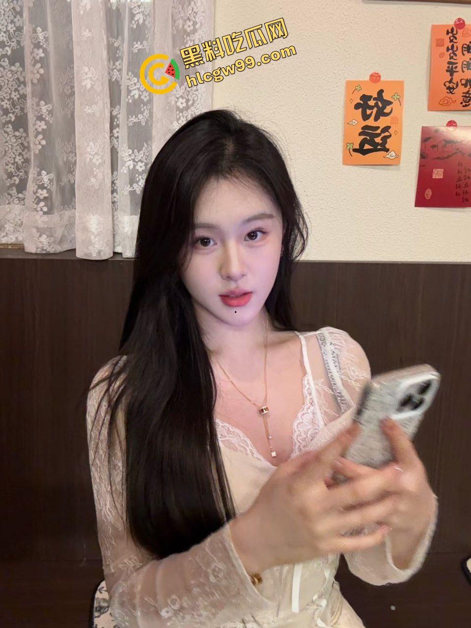 天津高校反差骚鸡学生妹【唐雅】下海做鸡兼职酒店1千一夜淫荡性爱，单手撸管精液直喷！独家曝光！-2