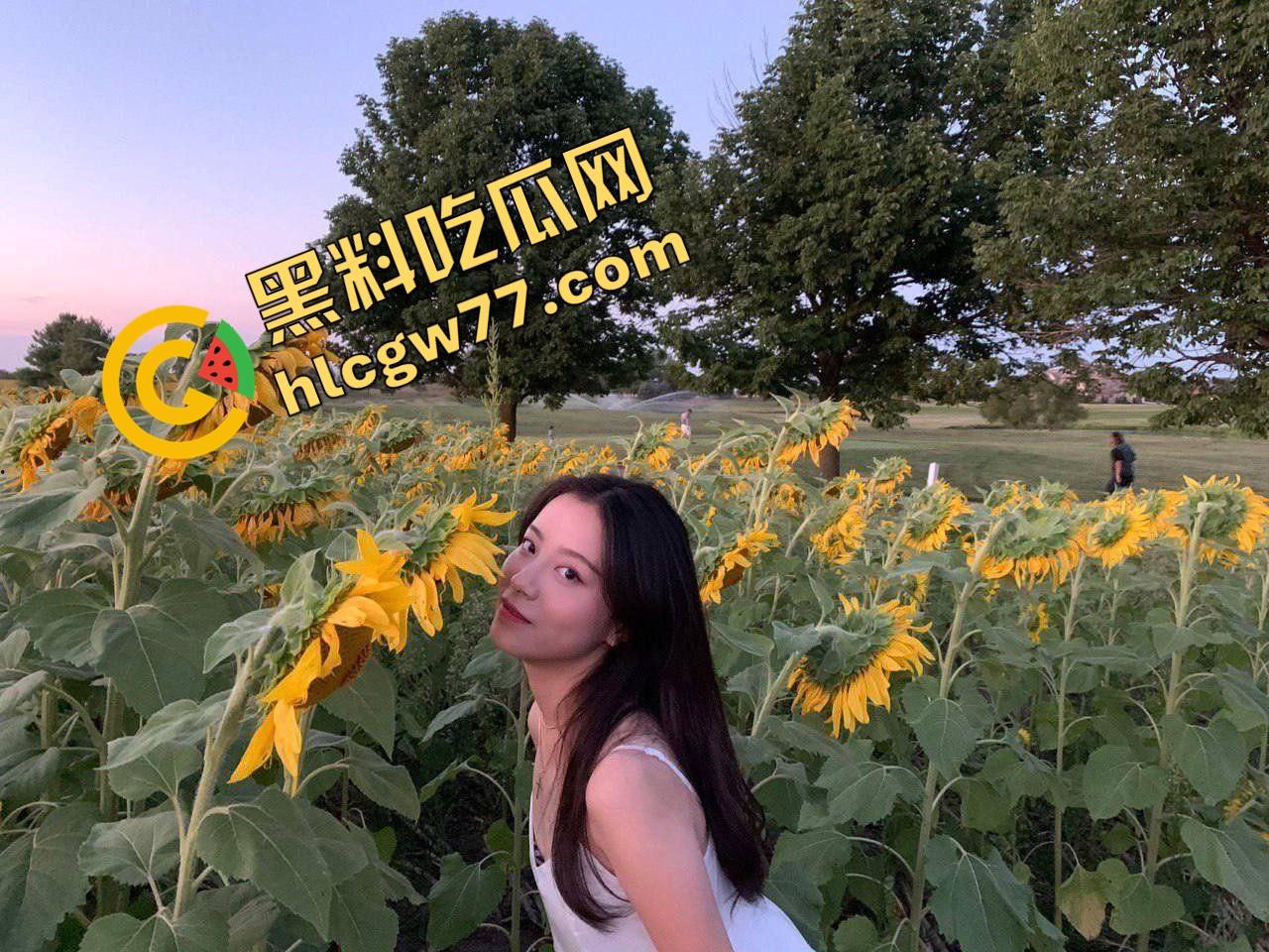 河南郑州斗鱼小主播【莉莉】兼职外围小母狗，家里情趣装备堆成仓库，前戏调情一条龙，洗澡伺候完直接开操！-1