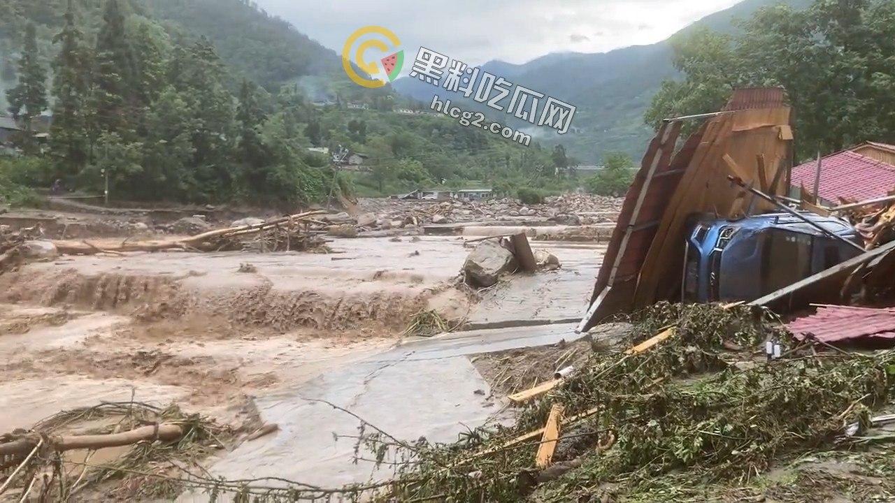 四川雅安汉源县暴雨肆虐:30余人失联,灾后现场触目惊心-6