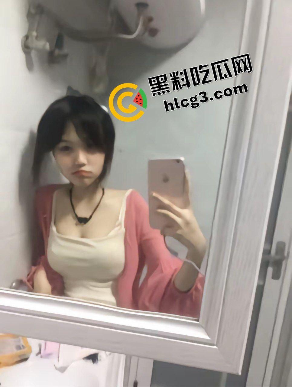 抖音4万粉丝清纯小太妹『毒妇』自述就是卖的怎么了 178元门槛 自慰裸聊视频泄密流出！-6