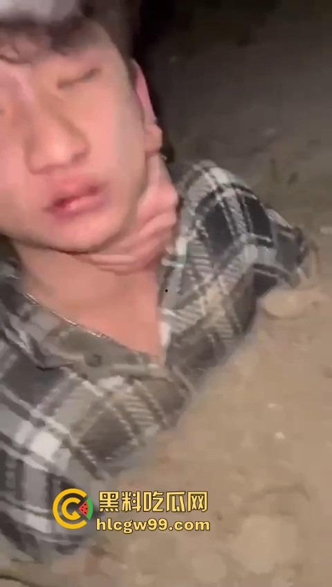 河北精神小伙直接把人埋土里玩活埋，现实版黑社会上演，影视剧诚不欺我，宇将军后继有人！-2