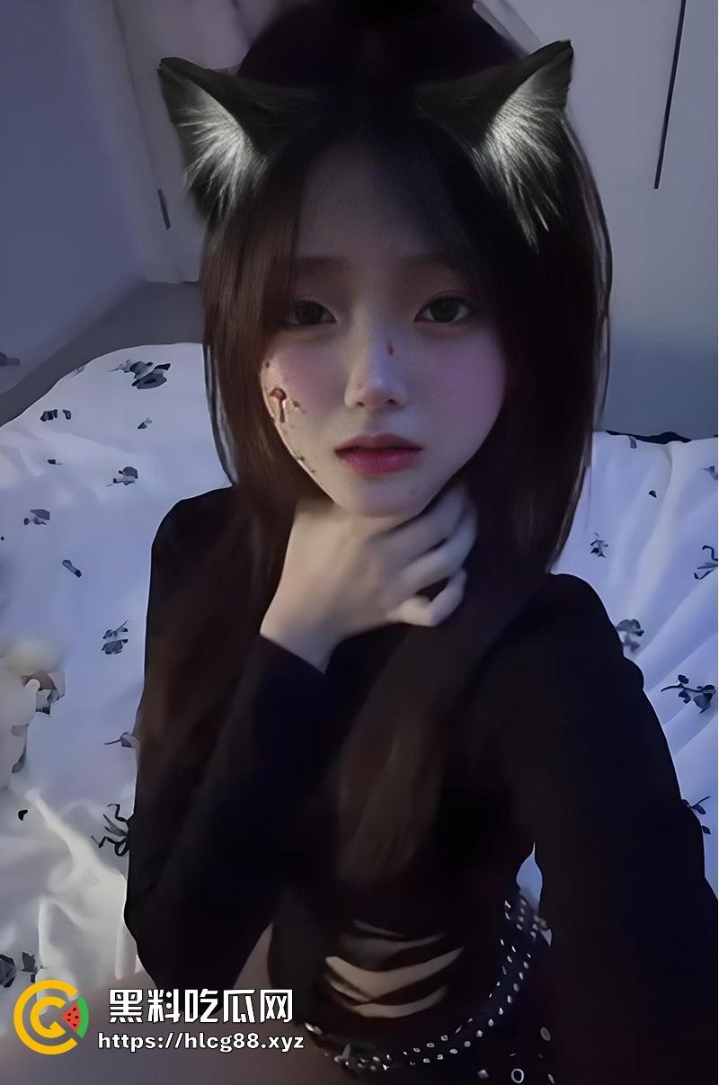 瓜友投稿!南京钟山技术学院【杨和馨】极品反差学生妹 到处约炮给男友带绿帽子 聊天记录视频曝光-10