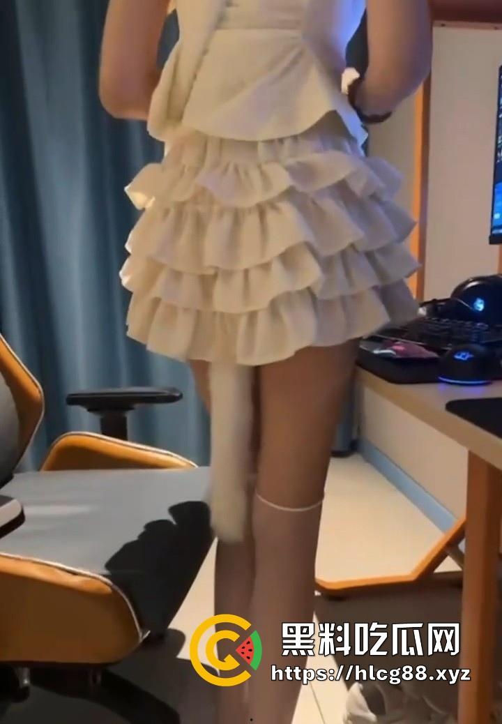 瓜友投稿!南京钟山技术学院【杨和馨】极品反差学生妹 到处约炮给男友带绿帽子 聊天记录视频曝光-14