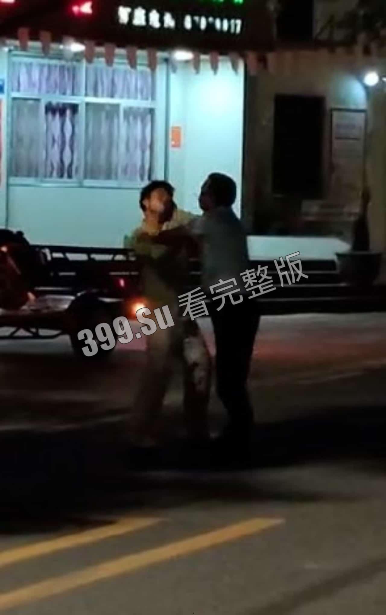 #互殴 拳打敬老院 竟旗鼓相当 果然男人还是得胖点-3