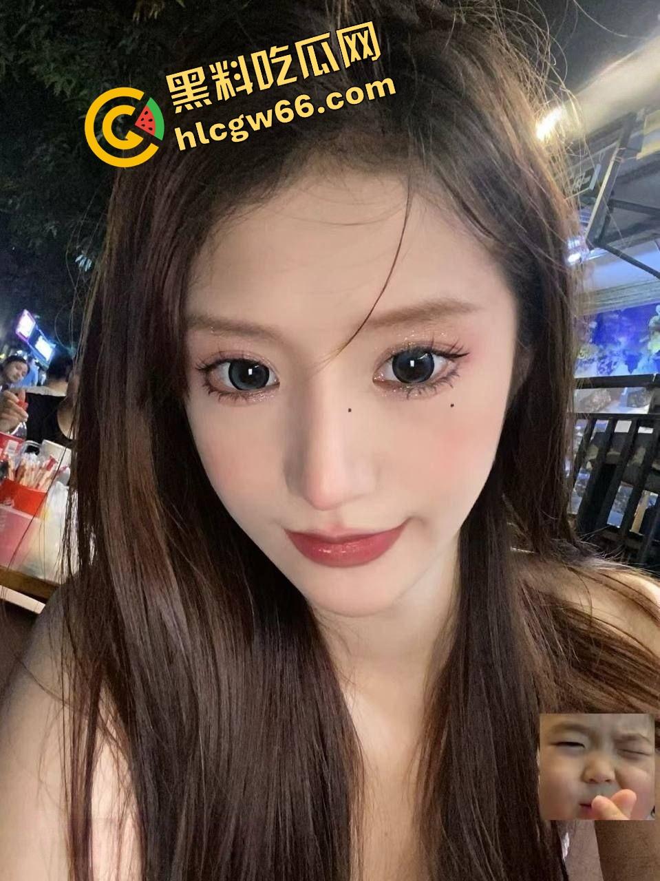 金丝眼镜娘变身肉奴,情侣私拍流出,细狗男友爆操她戴狗链浪叫,高颜值学姐戴项圈张腿求内射!-13