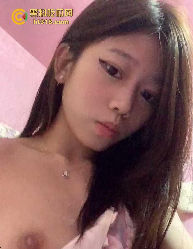 极品萝莉【洛丽塔欢欢】收费福利曝光,清纯大眼妹变身小淫娃,全裸露脸撅翘臀秀骚穴骚到爆!-9