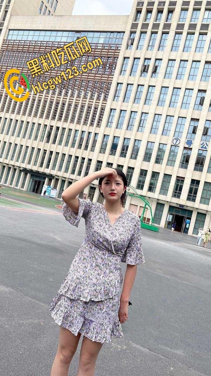 重庆航天班花【黄愉欣】，被富二代各种玩弄调教，敏感体质被玩的高潮痉挛淫叫不断！-2