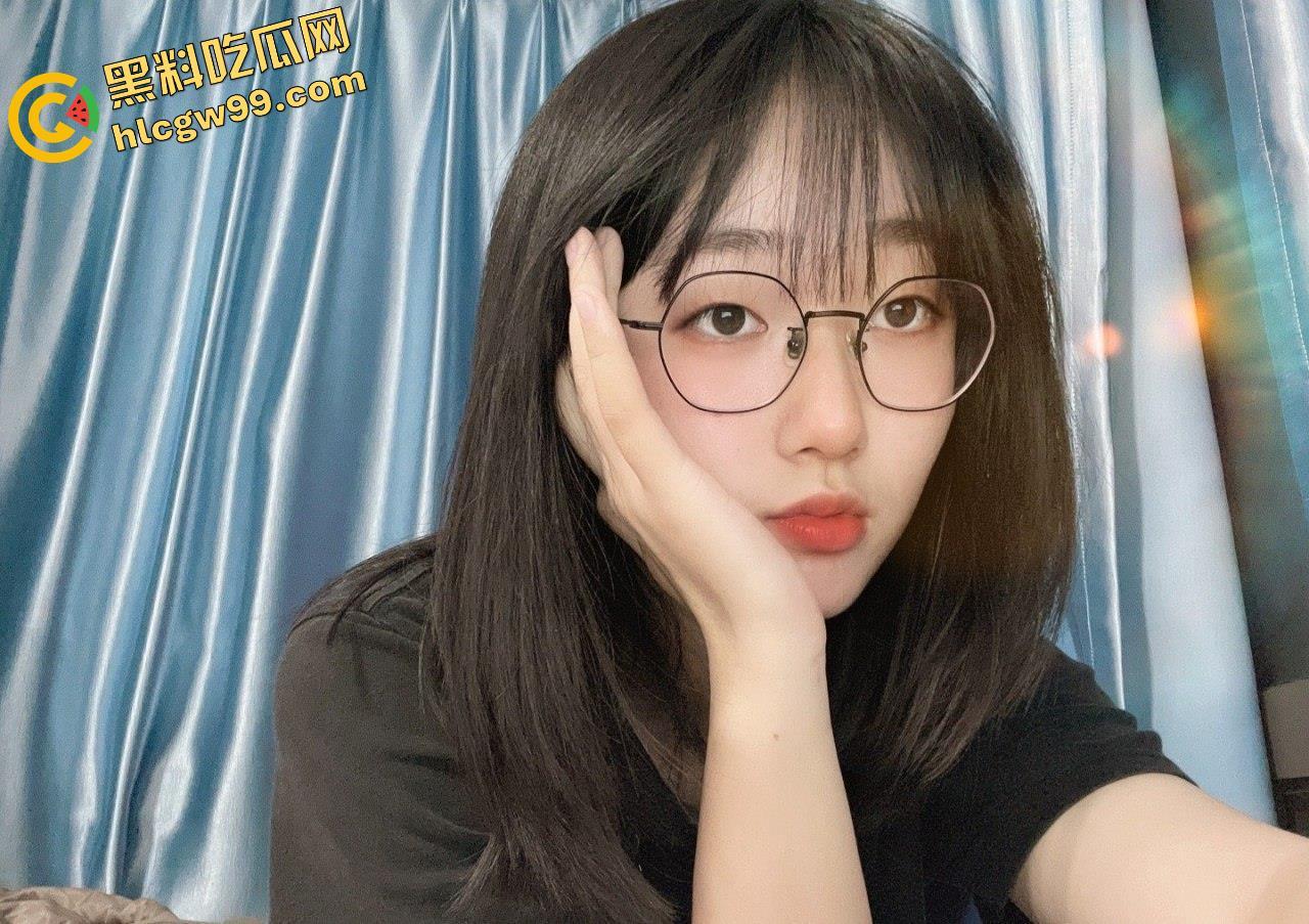 真实大奶反差母狗【林子袆】，变态老哥调教小嫩骚逼自慰淫水直留，表兄妹演绎背德快感-3