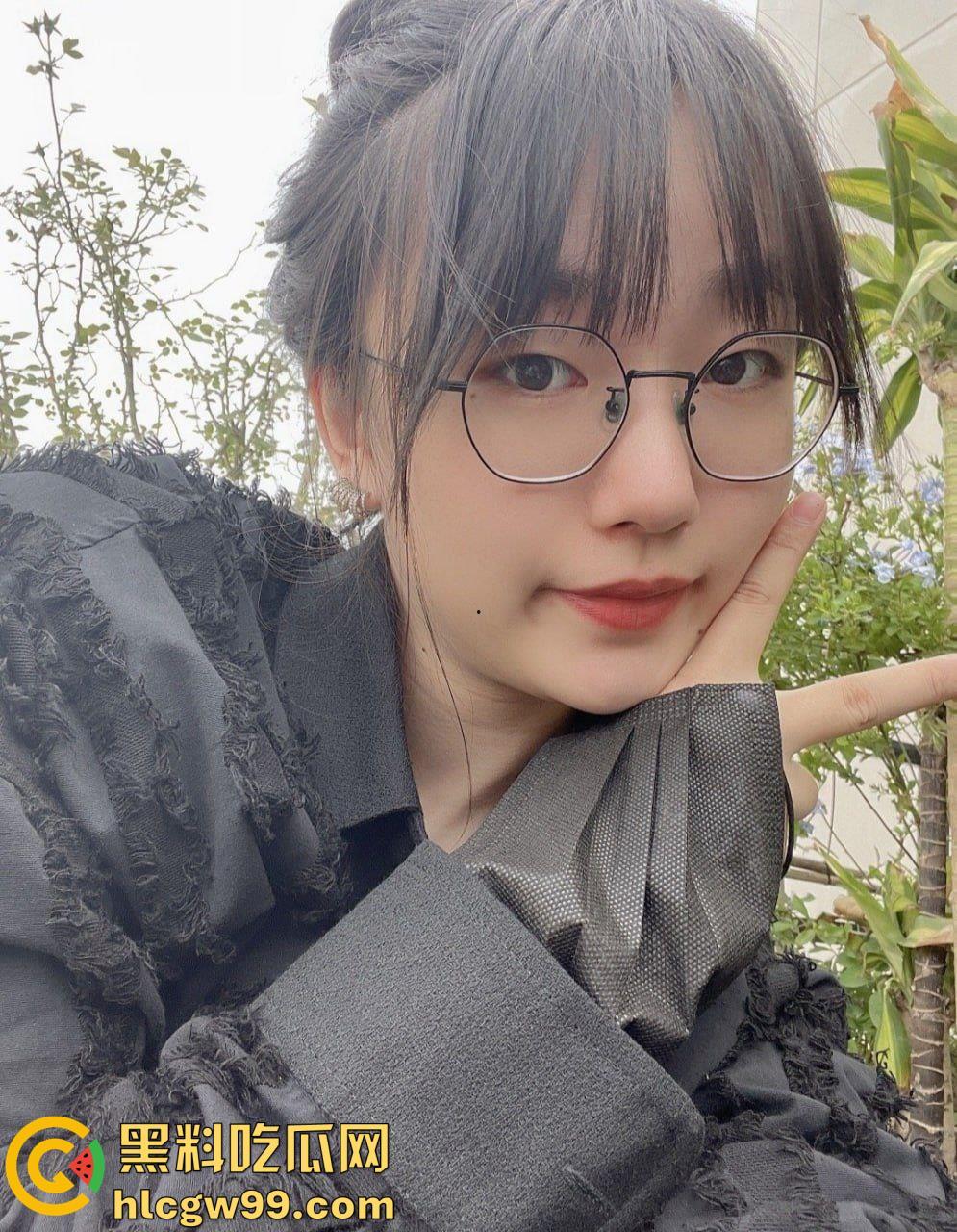 真实大奶反差母狗【林子袆】，变态老哥调教小嫩骚逼自慰淫水直留，表兄妹演绎背德快感-5