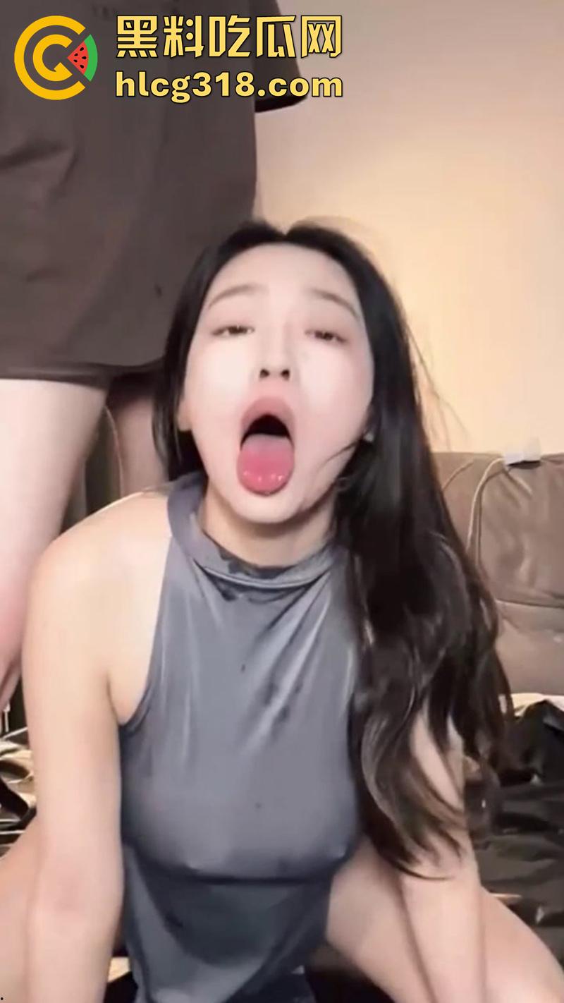 天津抖音巨乳网红【AY的奇思妙想日记】，身材绝顶腿长逆天，约炮金主后仰吃屌，活儿真棒啊！-3