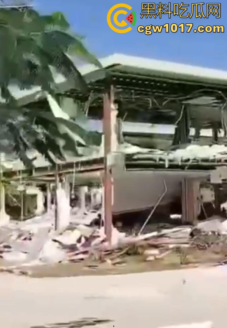 柬埔寨KK园区被血洗清剿！内部实拍曝光：牢笼、血迹、遗留手机触目惊心！-2