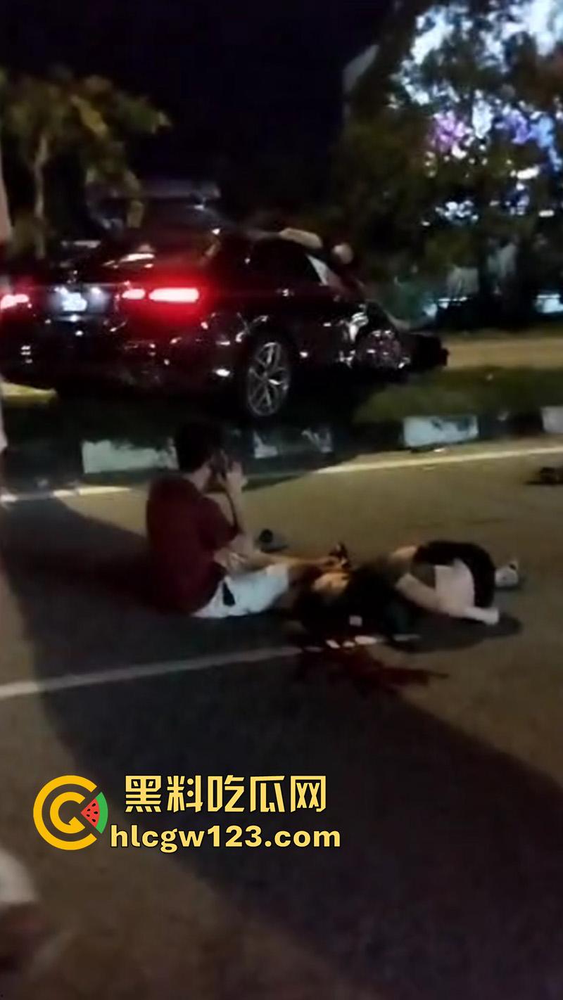 马来西亚血腥车祸现场，华裔驾车相撞导致2死4伤，现场血肉模糊胆小者勿入，现场画面流出！-6