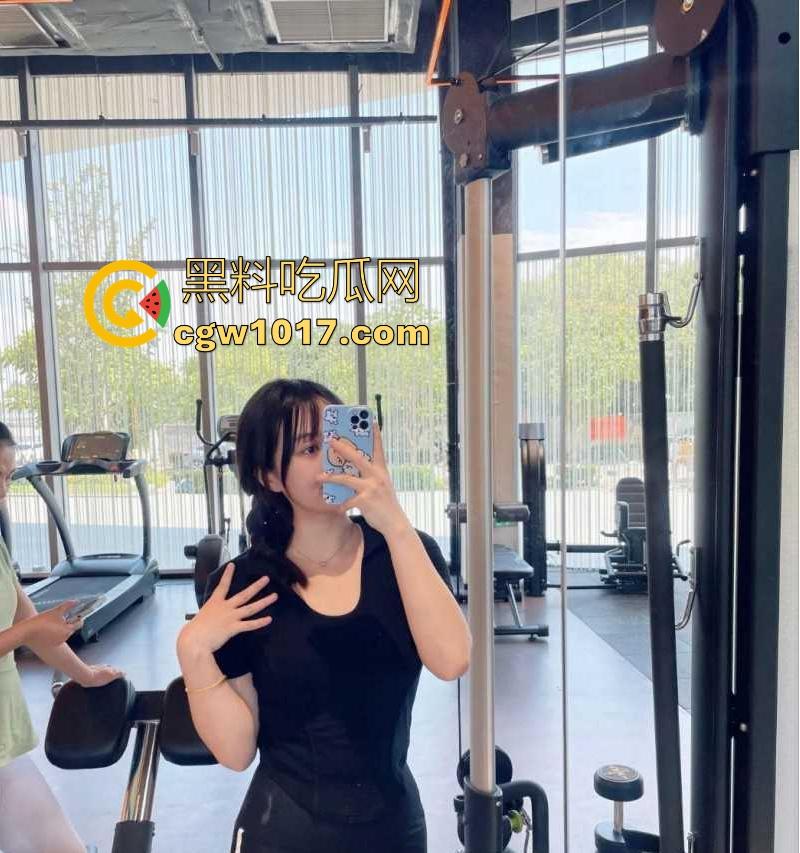 探探约炮高颜值小美，极品魔鬼身材尤物，浓精灌满一线天嫩穴，犹如泄欲玩物般被肆意蹂躏！-3