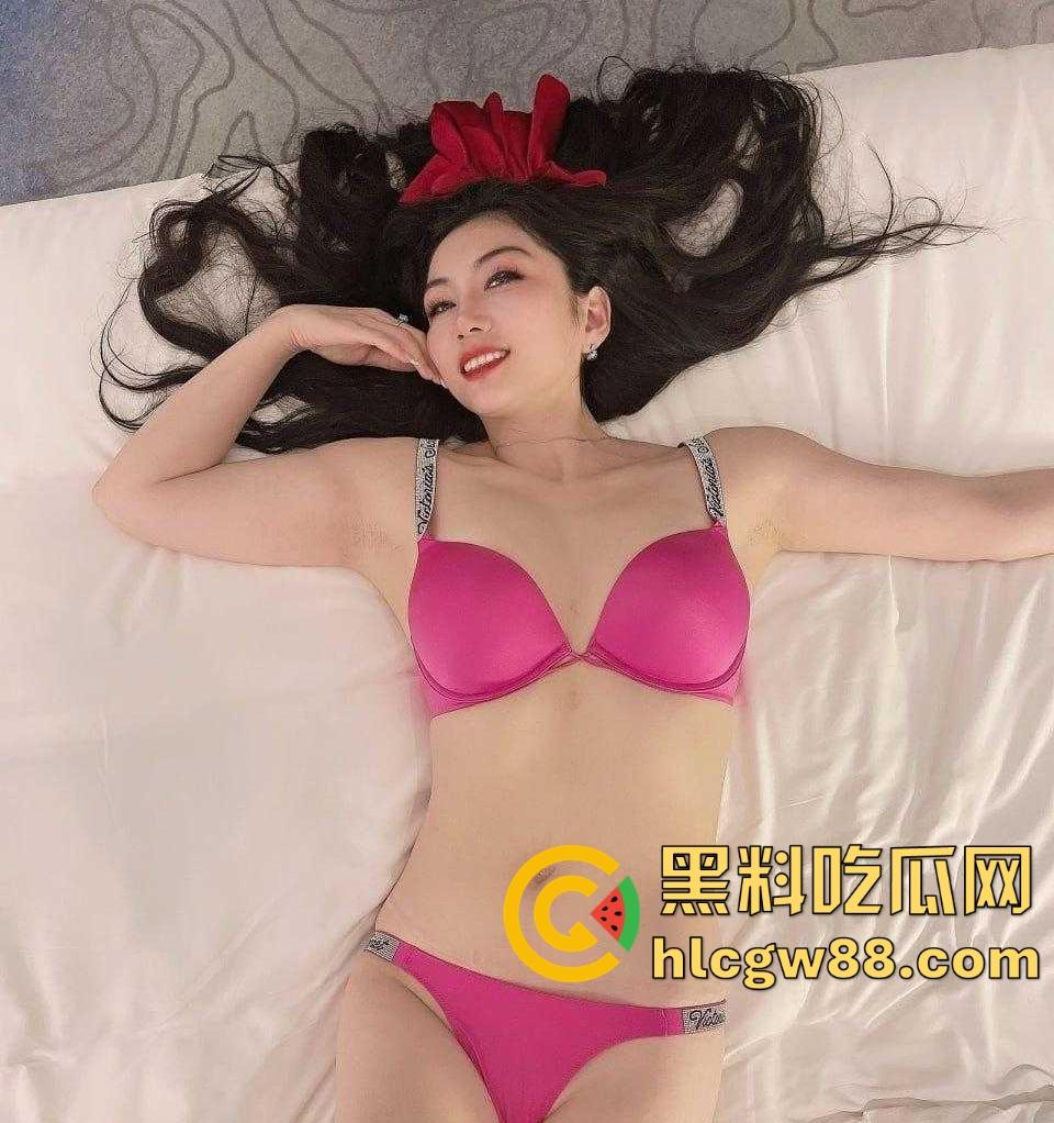 老公舍不得 姐姐正饥渴 上海极品御姐【刘慧慧】S型完美曲线笑起来宛若初恋 很有撸点！-3