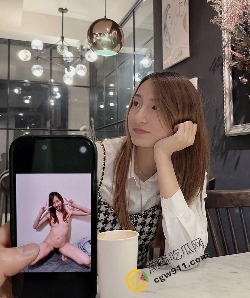 广东纯情大学女神【张晓彤】被渣男曝光私密影片！清纯脸蛋，淫荡身姿，大屌直入喷水，美臀疯狂迎合-6