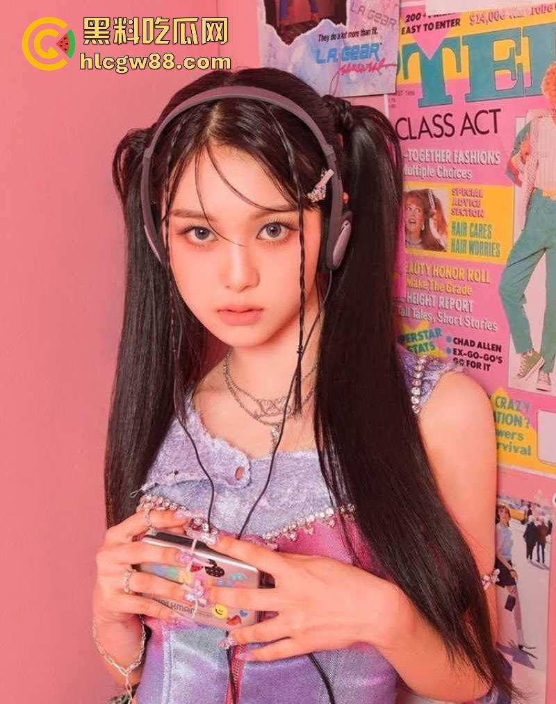 韩国kpop组合【幻蓝小熊】 媛媛 台中跨年走光露黑乳晕，粉丝偷拍起哄，财阀操嫩穴传闻爽爆网络-9