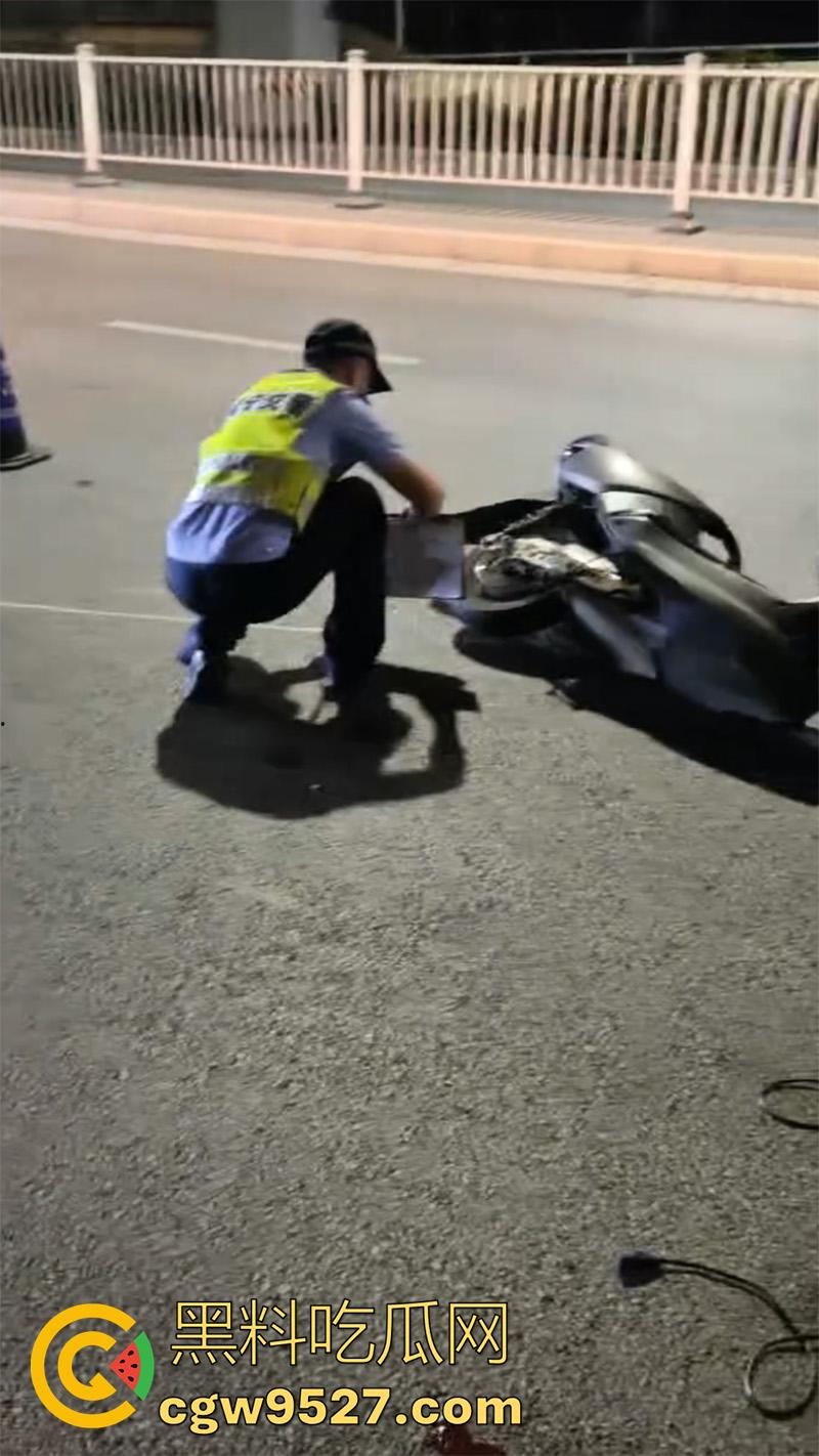 广西柳州鬼火少年，装逼失败翻车现场，自断一臂当场蒙逼，幸亏还留条命，估计再也不敢了吧！-6