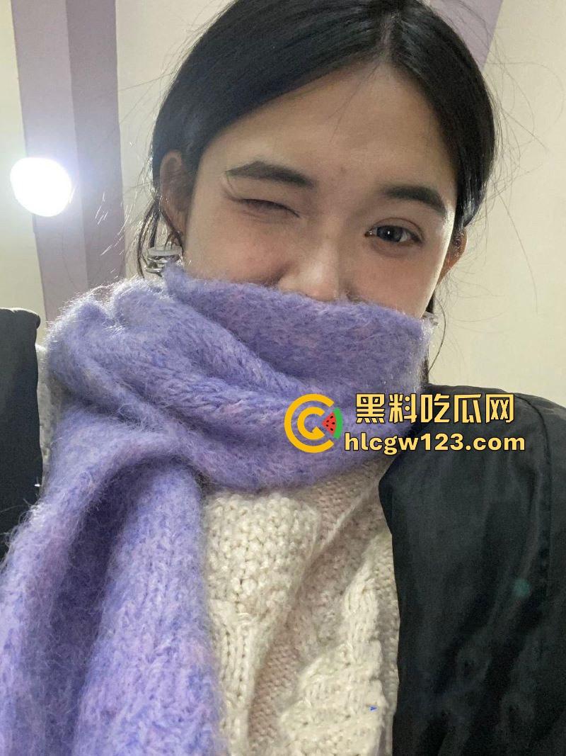 长春师范学院音乐系的学生妹【林薇薇】调教视频曝光 纤细腰肢骑乘姿势扭动不停 大黑逼淫水疯狂外涌！-2