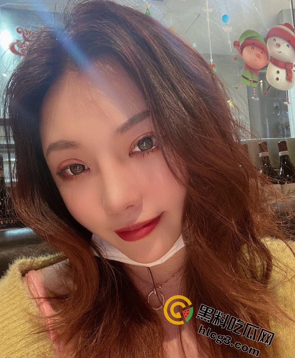 上海宝洁女行政主管性爱记录流出,办公室私情一览无余-2