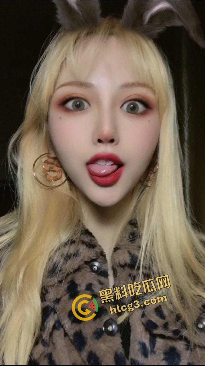 91顶级淫荡人妻『小蓝』模特身材 完美炮架！金主SM调教车震各种爆操 大合集淫荡展现！-1