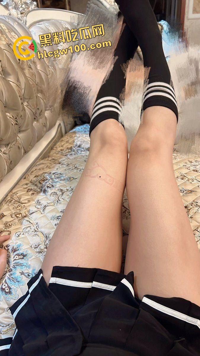 贵州遵义反差婊骚货人妻『郑思甜』出轨大哥酒店激情做爱 惨遭曝光泄密！独家流出！-3