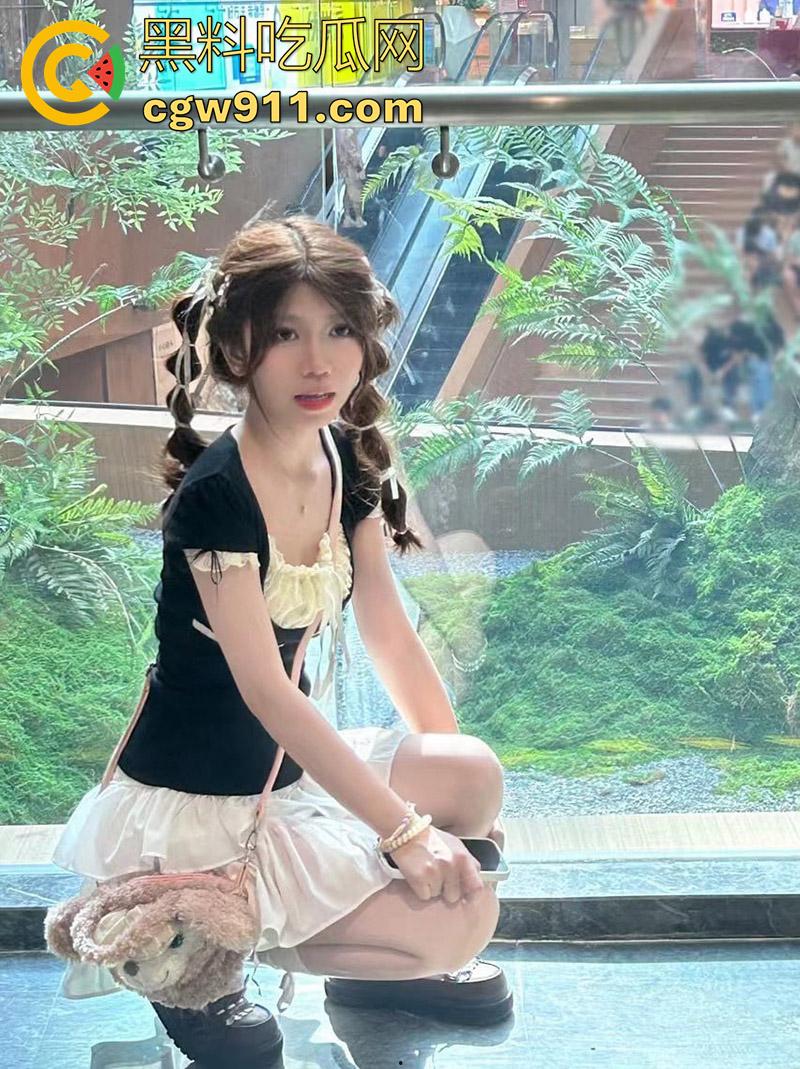 广西柳州极品嫩妹【欢欢】,高颜值美腿尤物,细腰翘臀美乳诱人,居家全裸勾引渴望被包养!-6