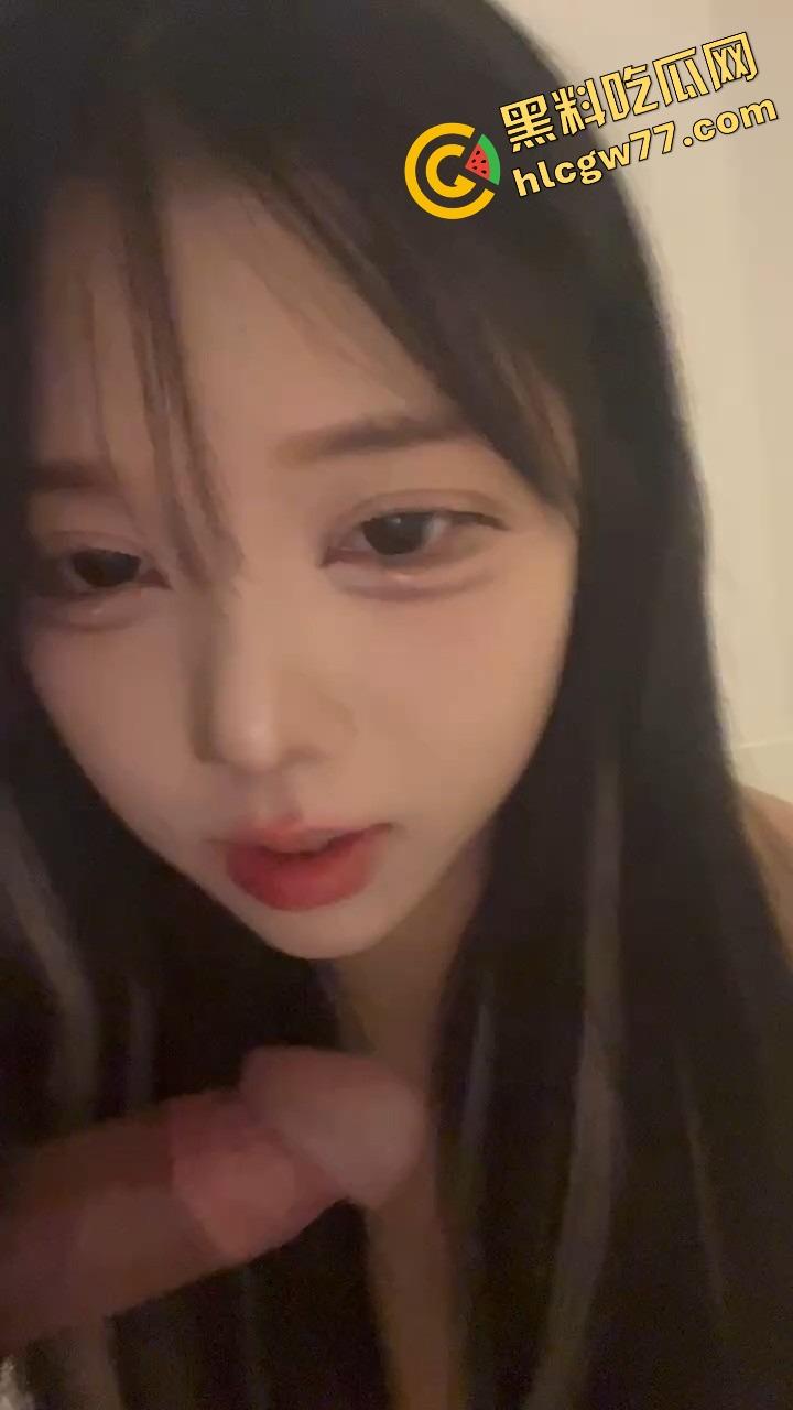 成都瑜伽老师白天教冥想，晚上解开腿自己送穴，骚妻身段像水蛇，老公轻度分享癖群里疯传！-6