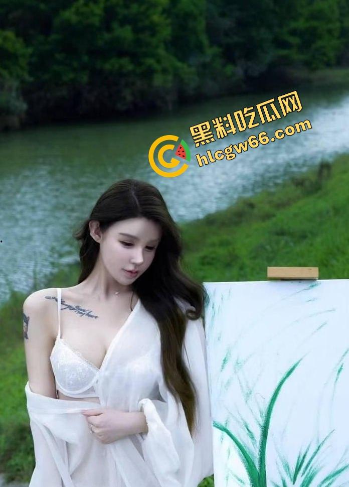 南京变性骚货COCO私密视频疯传！靠潜规则当车模，专爱男人内射小骚穴，变完性浪得更贱！-4