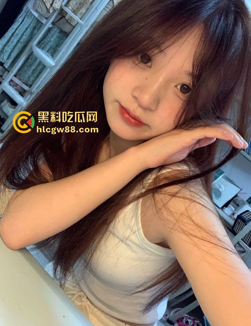 瓜友独家投稿曝光!山东女子学院美艳反差婊【赖欣怡】做了2次美甲就被推倒多体位无套爆操!-4