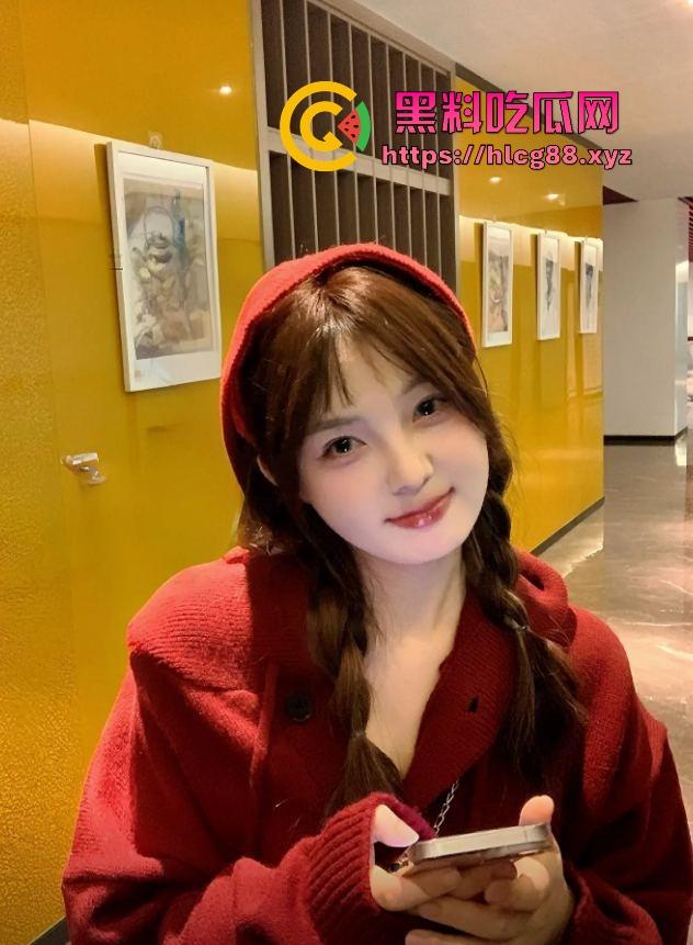 长沙前任『王馨熙』骚料投稿,湖南师大汉语言文学大二母狗,颜射口爆开后门贼紧,分手前偷操舍友被抓奸!-4