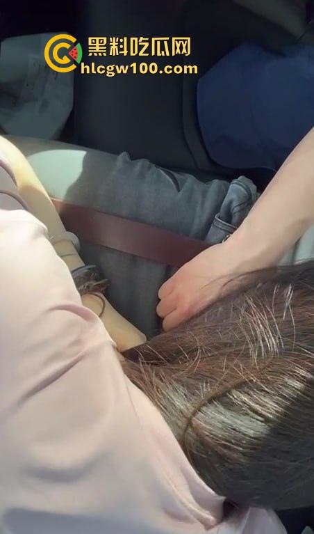 赤峰二中反差婊【杨诺海】表面学霸,背后骚浪不堪,分手后渣男曝光不雅视频敞腿自慰震惊全校!-3