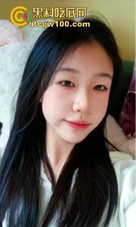 赤峰二中反差婊【杨诺海】表面学霸,背后骚浪不堪,分手后渣男曝光不雅视频敞腿自慰震惊全校!-5