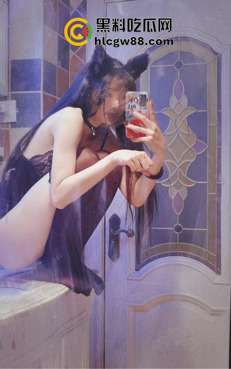 石家庄骨感御姐尤物【水冰月】黑丝勾魂,嫩白长腿夹爆鸡巴,金主无套狂插,骚洞白浆淌满地!-7