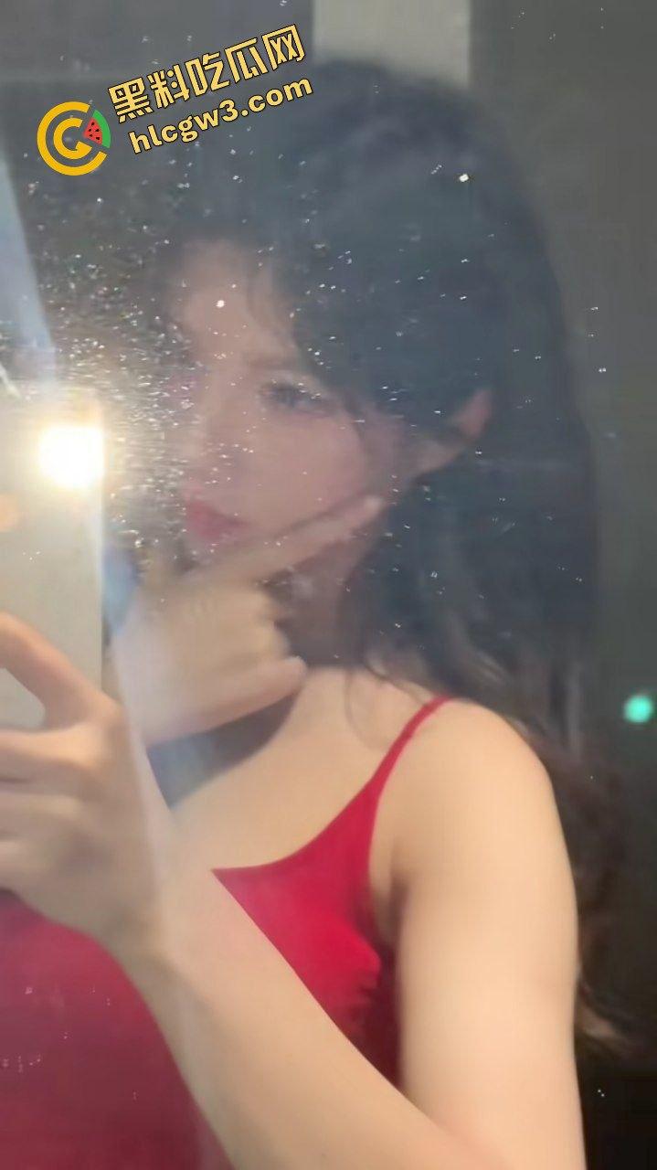 黑龙江反差婊母狗骚货人妻『杨妮』渔网袜包裹全身发骚 男友后入式猛操骚臀！独家流出！-3