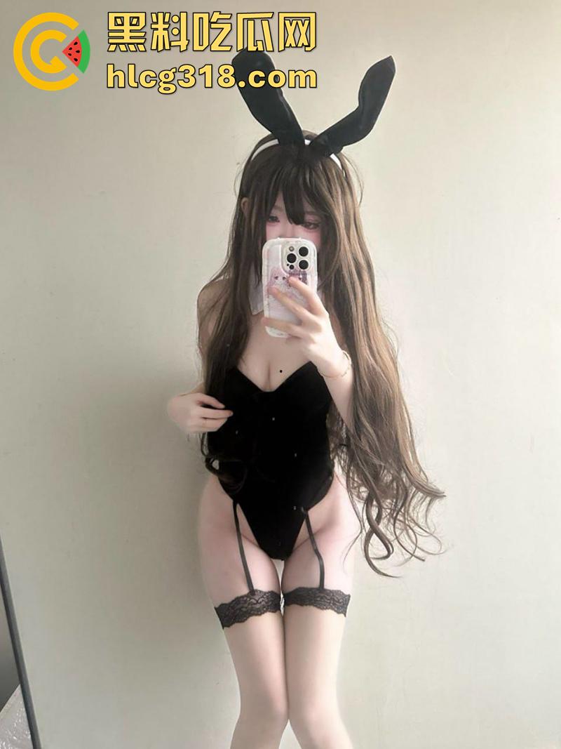 河南顶级校花【马佳婧】,颜值可爱身材超完美,牛奶般的肌肤,细腰大奶肥臀长腿,自慰白虎送福利!-3