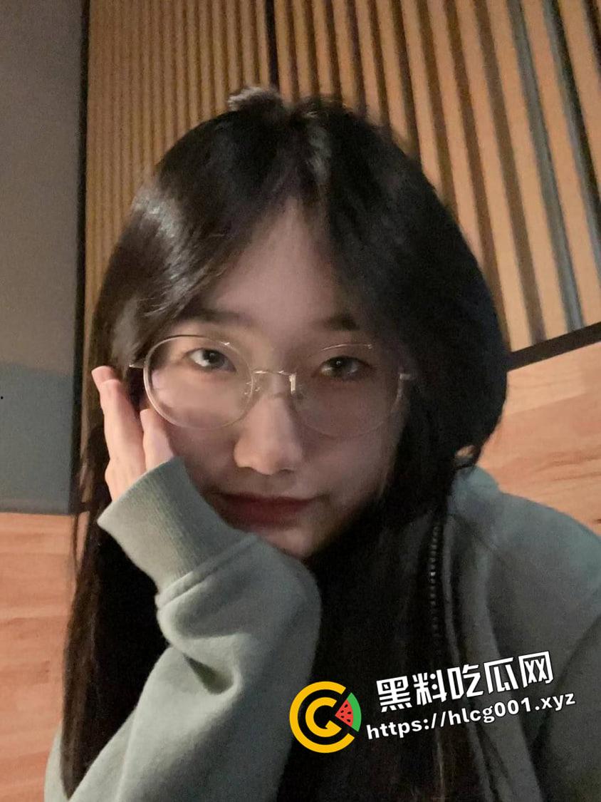 投稿爆料 网调南京音乐系反差母狗 自拍抠逼淫荡大学生 妥妥母狗一只-2