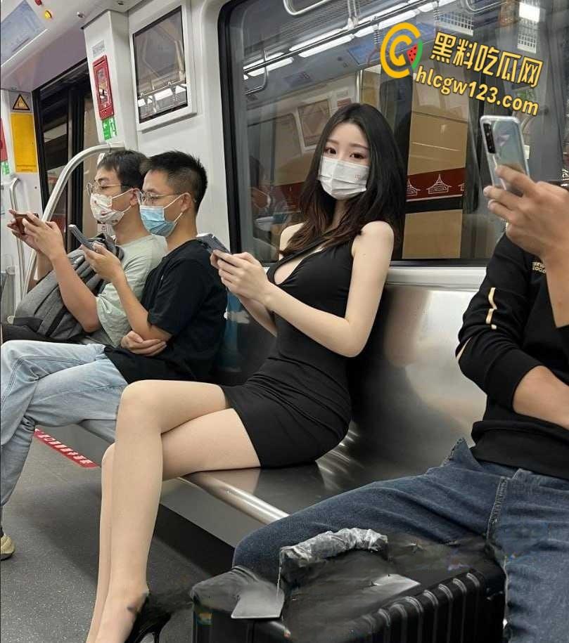 大长腿女神【小豆豆】户外露出，真正的露出界始祖，主打一个唯美胆子大颜值高玩得花！-2